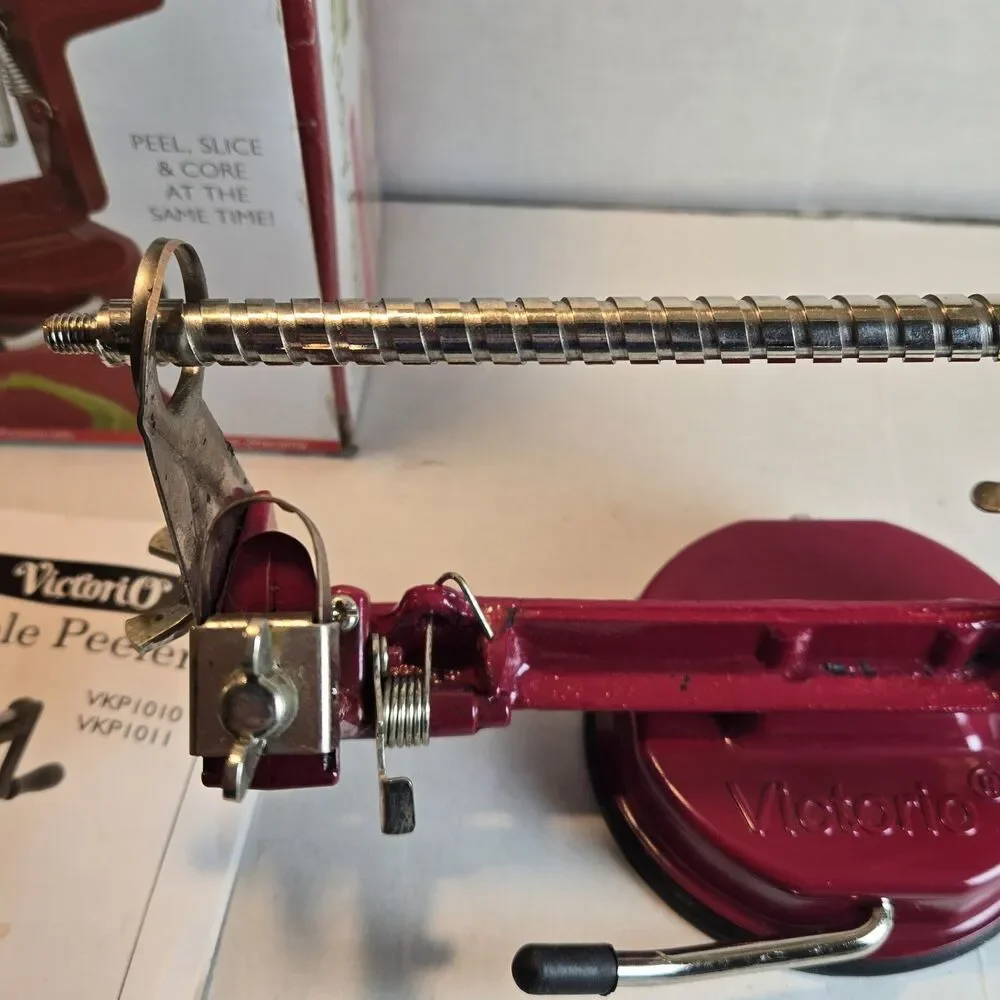 Apple Peeler by VICTORIO Peeler/Slicer -StrongSuction Base Red In Original Box